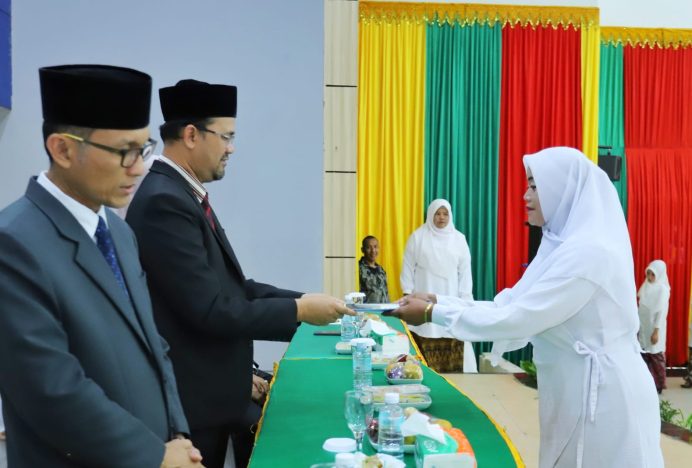 Kukuhkan 200 Guru Profesional PPG, UIN Ar-Raniry Ajak Guru Jadi Teladan Akhlakul Karimah