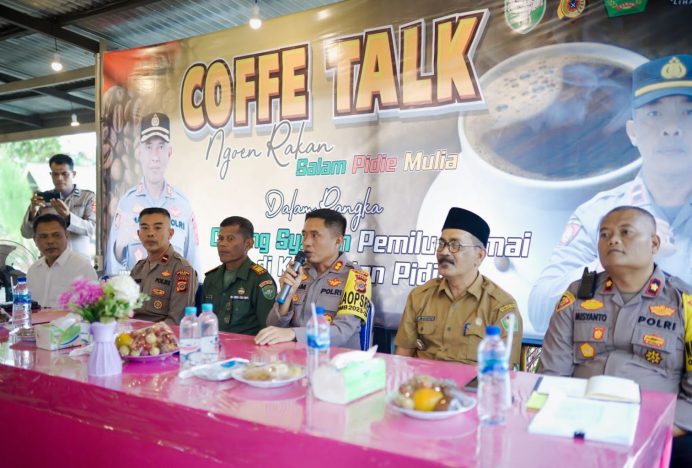 Cooling System Pemilu 2024, Kapolres Pidie Ngopi Bareng Masyarakat Muara Tiga