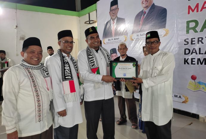 Apresiasi HAB ke 78 di Aceh Besar, Rusli Yunus Raih Penghargaan KUA Inspiratif