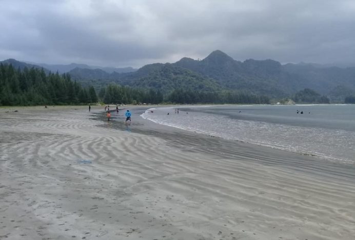 Pantai Riting Leupung Aceh Besar Jadi Tujuan Wisata Paling Populer Saat Ini