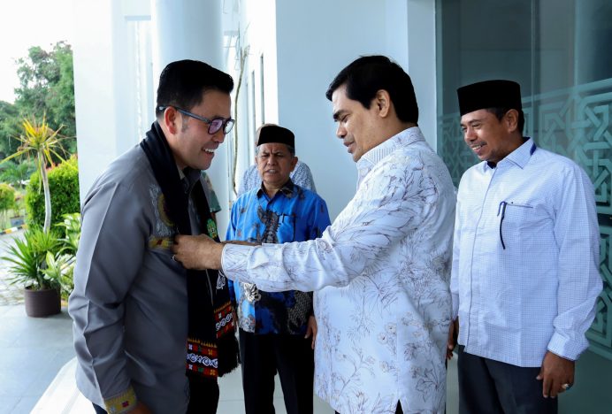 UIN Ar-Raniry Terima Kunjungan Pj Bupati Bener Meriah: Kolaborasi untuk Pengembangan Gampong Qur’ani