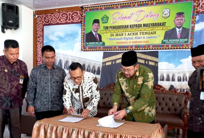FTK UIN Ar-Raniry dan Kemenag Aceh Tengah Gelar Pengabdian Masyarakat