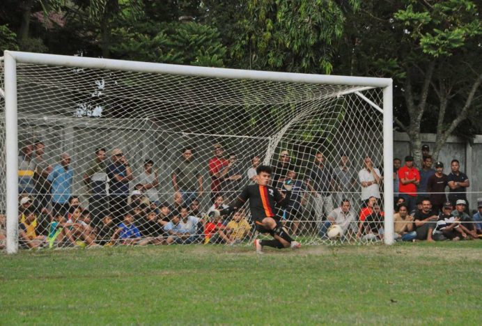 Menang Adu Penalti, Rambo Bayu Melaju di Turnamen HUT Faruq FC