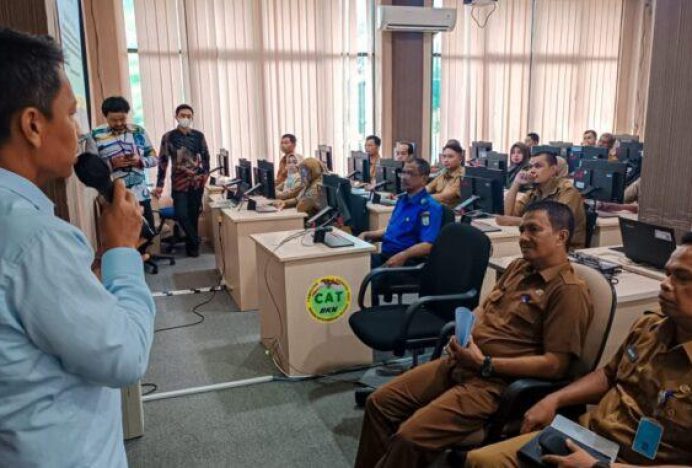 30 PNS Pemko Banda Aceh Ikuti Uji Butir Soal Ujian Dinas