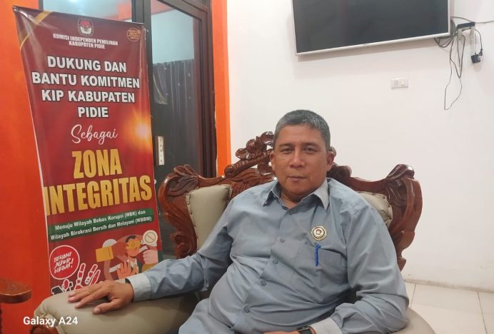 KIP Pidie Baru Terima Hasil Penghitungan Suara 13 Kecamatan