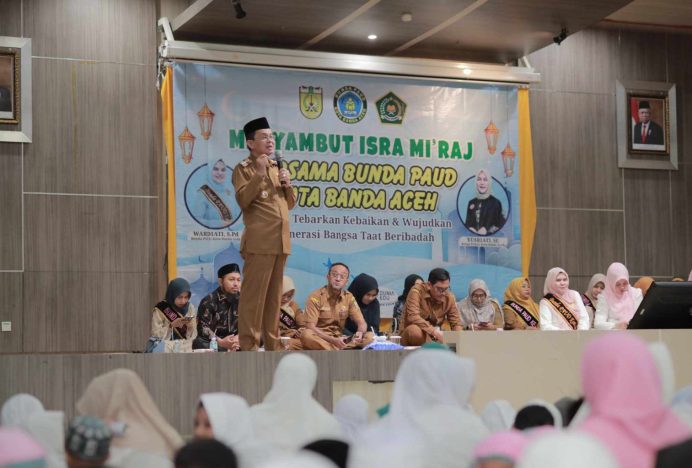 Hadiri Isra Miraj Digelar Bunda PAUD, Ini Pesan Pj Wali Kota Banda Aceh
