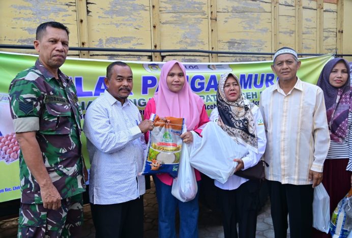 Warga Lamlhom Lhoknga Antusias Belanja di Pangan Murah Aceh Besar