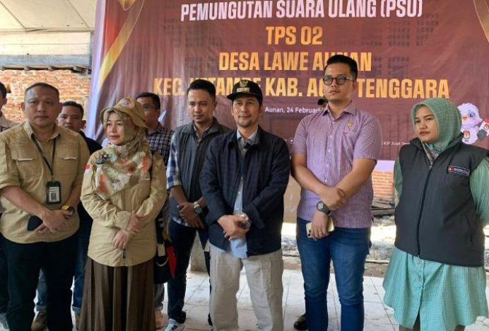 Pj Bupati Agara Pantau Pemungutan Suara Ulang (PSU) di TPS 002 Aunan