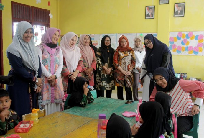Ketua Yayasan Kartika Jaya Dukung Pendidikan di TK Cabang XIV-12 Banda Aceh