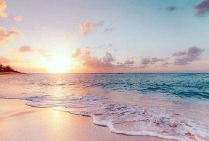 15 Pantai Terbaik di Dunia, Salah Satunya di Indonesia