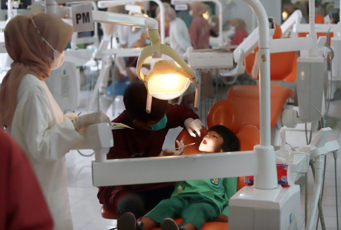 Sambut Ramadan, FKG USK Beri Pelayanan Gigi Gratis