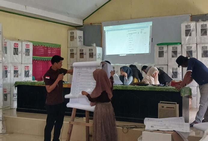 Komisi Independen Pemilihan Pidie memutar Proses Pemilu Transparan Berjalan Lancar