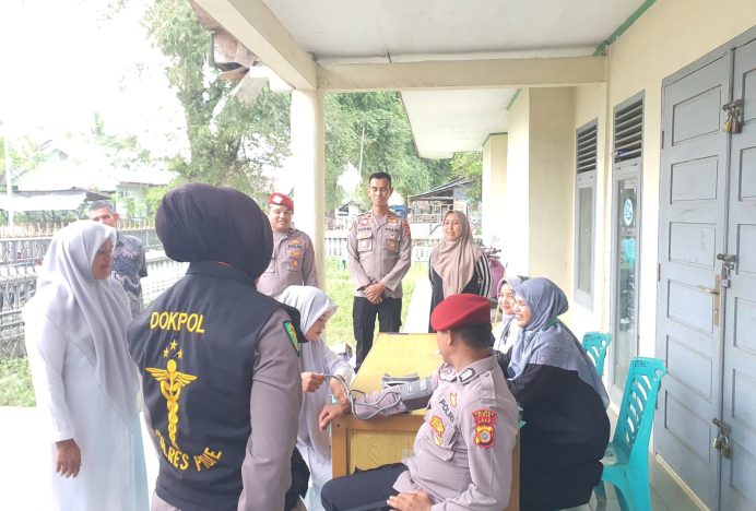 Sie Dokkes Polres Pidie Periksa Kesehatan Petugas Pengamanan Pemilu