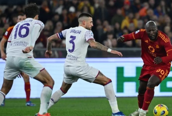 AS Roma Imbang, AC Milan Menang Meyakinkan 3-0