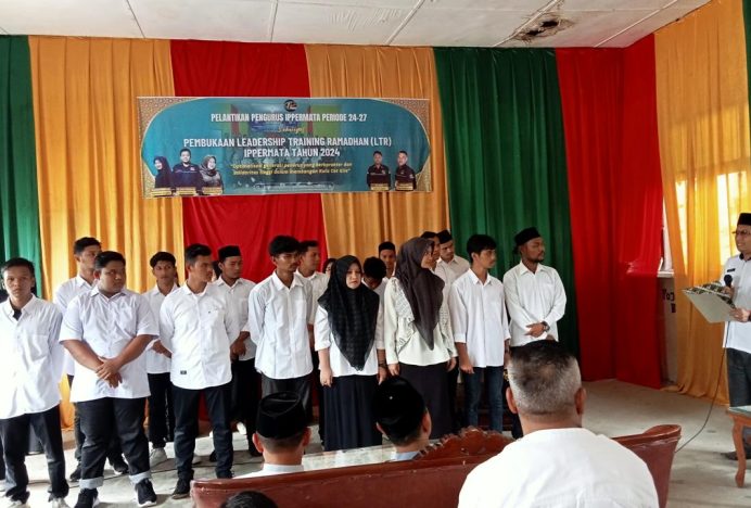 Sekcam Kuta Cot Glie Lantik Pengurus Ippermata