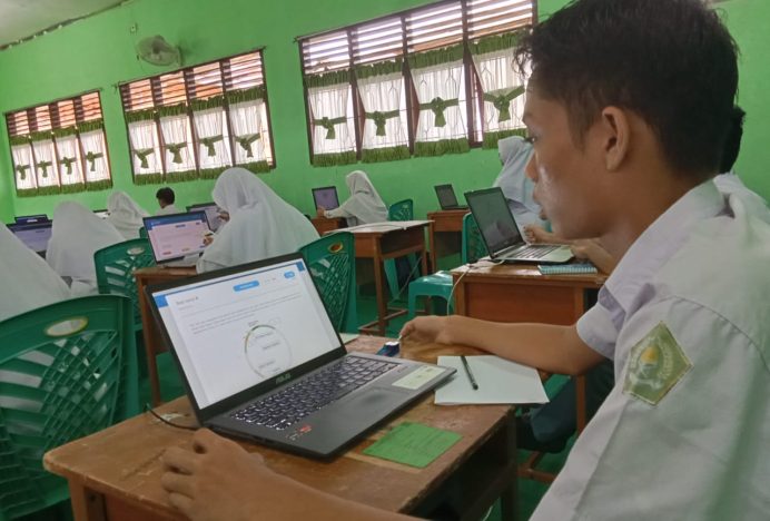 Sebanyak 42 Siswa MAN Aceh Singkil hari ini Ikuti OSN Tingkat Kabupaten Aceh Singkil Tahun 2024