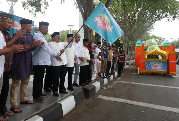 Pj Wali Kota Banda Aceh Lepas Kirab Ramadhan