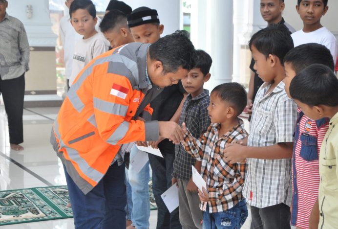 SBA Santuni 227 Anak Yatim dan Serahkan Bantuan Masjid untuk Lhoknga dan Leupung