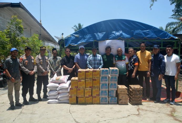 Bank Aceh Cabang Langsa Bantu Korban Kebakaran Gampong PB Blang Pase