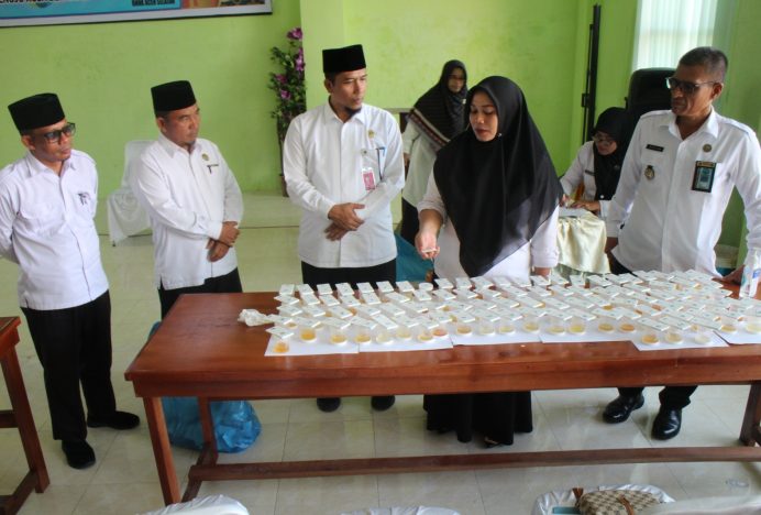 Kemenag Aceh Singkil Laksanakan Tes Urine Bagi Seluruh ASN, Hasilnya 100 % Negatif