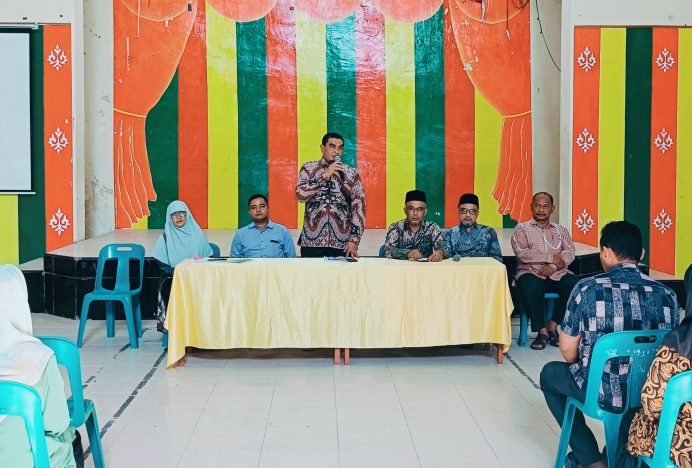 Tenaga Pengajar Madrasah Swasta Aceh Besar Terima Santunan Menjelang Idul Fitri