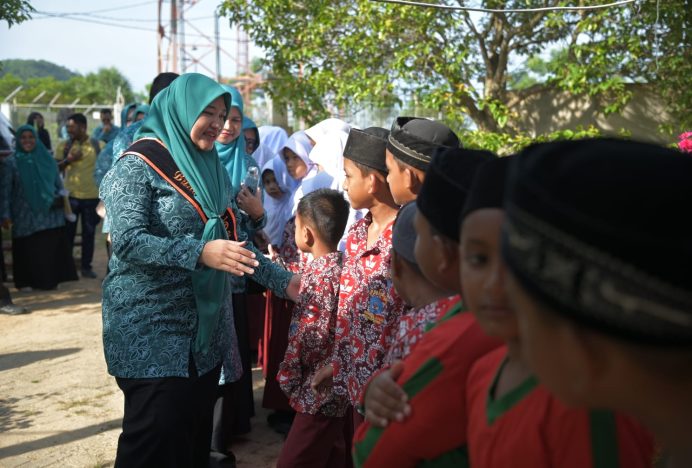 Bunda PAUD Aceh Besar Kunjungi SDN Kandang Pulo Aceh