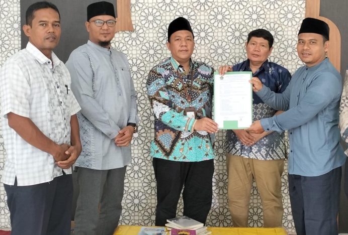 KUA Susoh terima kunjungan Subdit Kepustakaan Ditjen Bimas Islam Kementerian Agama RI