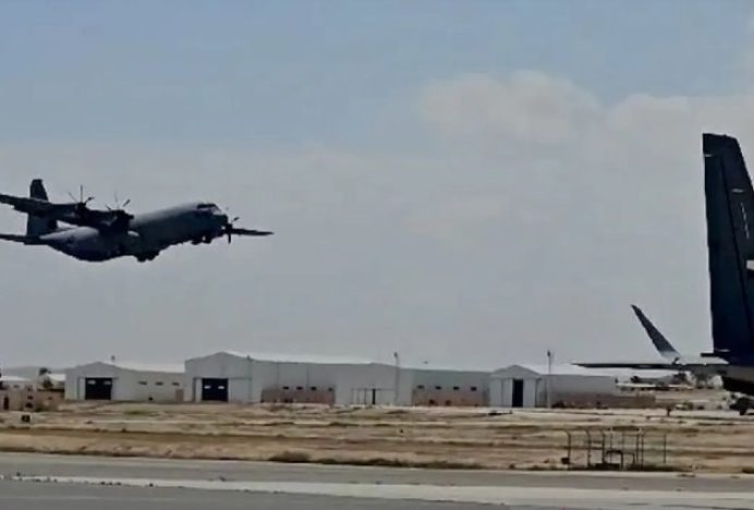 TNI AU dan RJAF Menerjunkan Bantuan Kemanusiaan dari Rakyat Indonesia Langsung ke Gaza