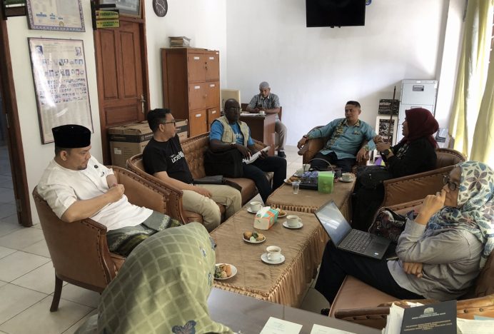 Tim Unicef Monitoring Nutrisi dan Program Kesehatan Dayah di Aceh