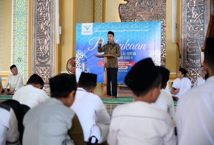 Farid Nyak Umar Ajak Santri Daurah Tahfidz Baitusshalihin Gapai Kemuliaan dengan Alqur’an