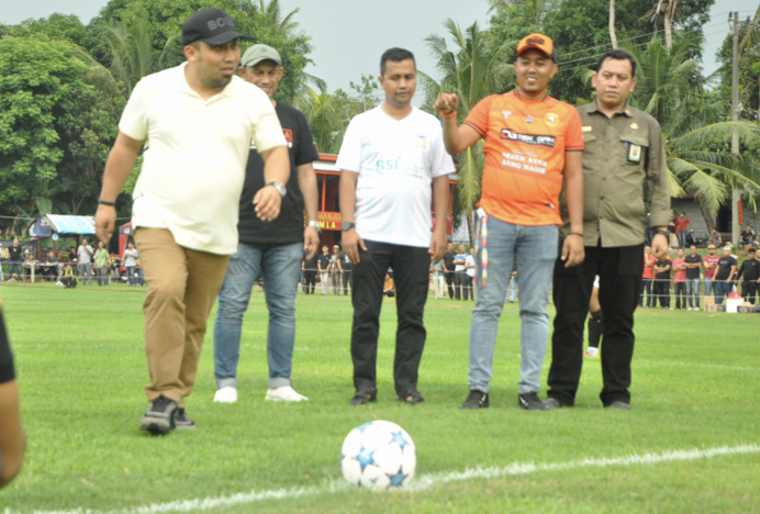 Pj Bupati Aceh Besar Buka Turnamen Sepak Bola PS AMLA CUP 2024