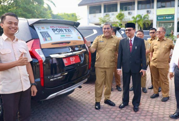 Seluruh Mobil Dinas Pemerintah Aceh Kini Berstiker PON XXI