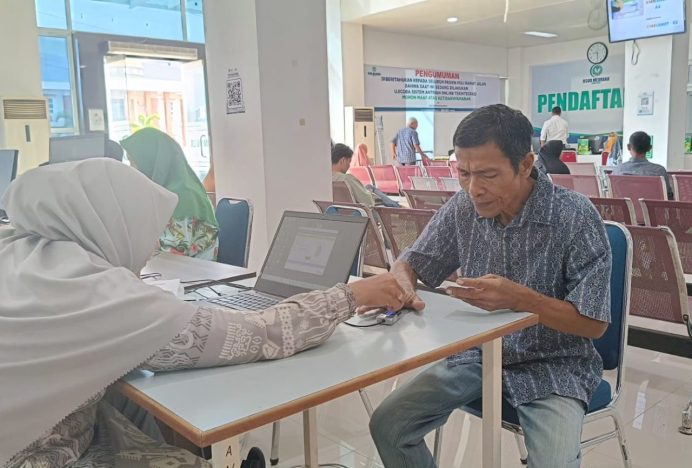 Terapkan Aplikasi RME, RSUD Meuraxa Mulai Lakukan Perekaman Sidik Jari Pasien