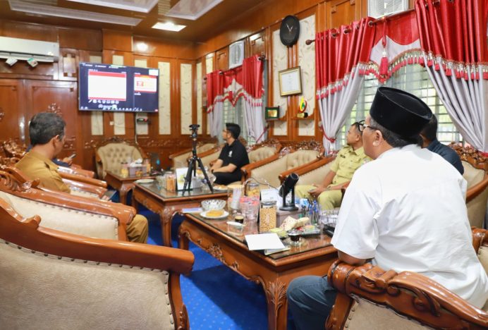 Pj Bupati Pidie Hadiri Meeting Zoom Rakor Kesiapan KIP dan Panwaslih Aceh