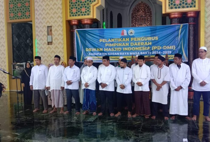 Ust Fachruddin Lantik PD DMI Nagan Raya di Masjid Giok, Berikut Jajarannya