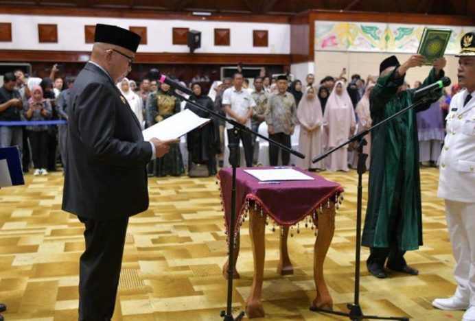 Pj Gubernur Aceh Lantik Azhari Jadi Pj Wali Kota Subulussalam