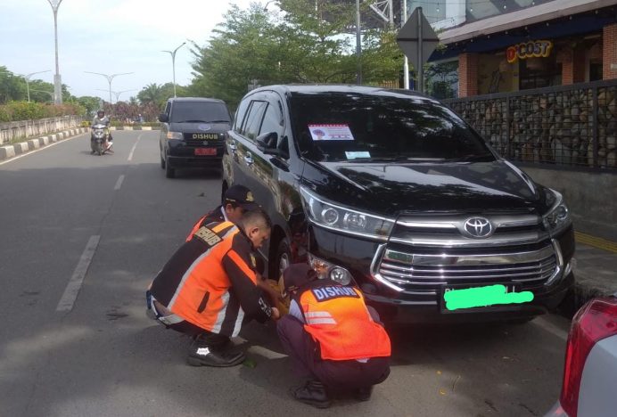 Dishub Kota Banda Aceh Tindak Pelanggar Parkir di Tepi Jalan Umum