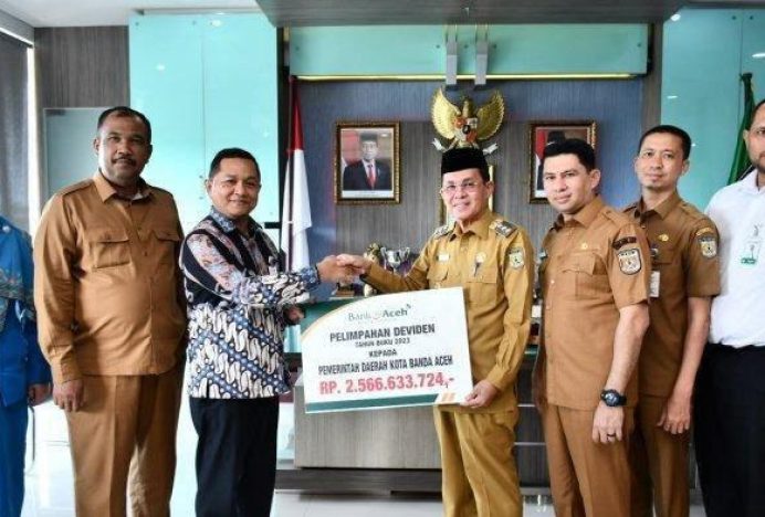 Bank Aceh Berikan Dividen Rp 2,6 Miliar untuk Pemko Banda Aceh