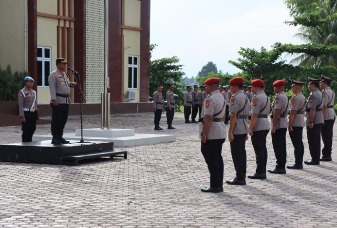 Kapolres Pidie Jaya Pimpin Sertijab Dua Kasat, Kabagren dan Kabag SDM