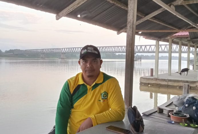 Menikmati Sarapan Pagi Makanan Legendaris “Katan Bubur Goreng Pisang” di Tepian Sungai Kilangan Singkil