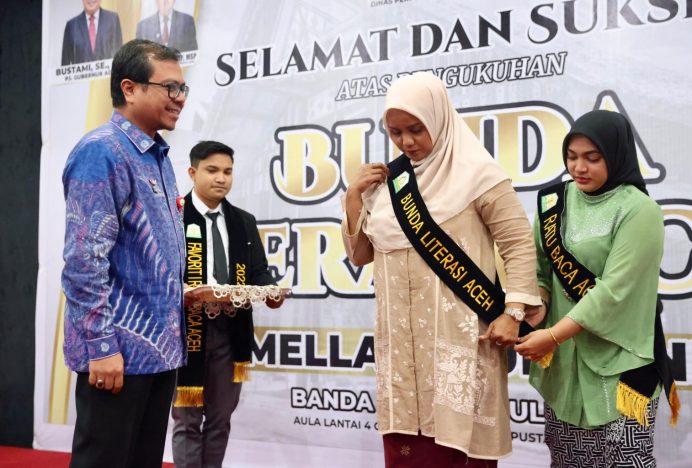 Mellani Subarni Dikukuhkan Jadi Bunda Literasi Aceh