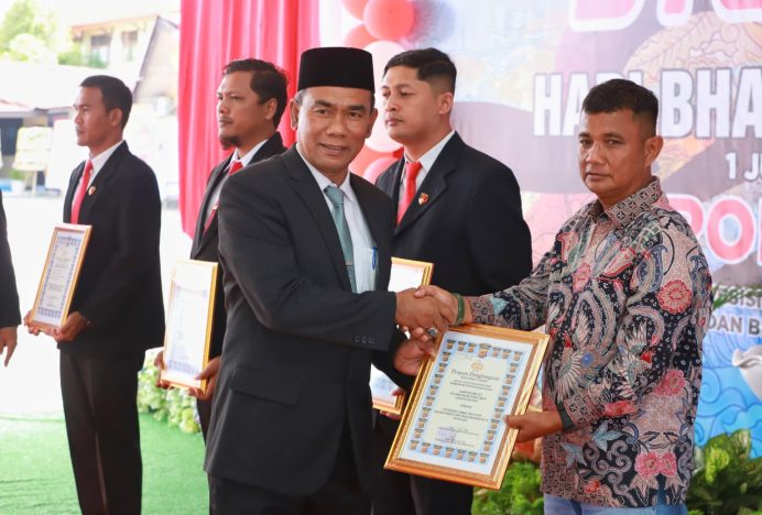 Plh Bupati Pidie Hadiri HUT 78 Bhayangkara