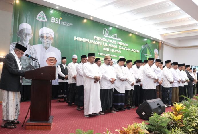 Abu Mudi Lantik PB-HUDA Aceh