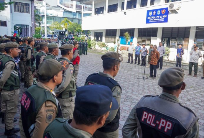 Pimpin Apel Pagi Satpol PP dan WH, Pj Wali Kota: Kedepankan Sikap Humanis