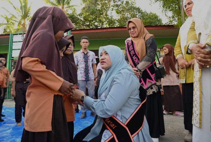 Bunda PAUD Aceh Besar Kembali Tinjau MPLS di Empat Sekolah di Montasik