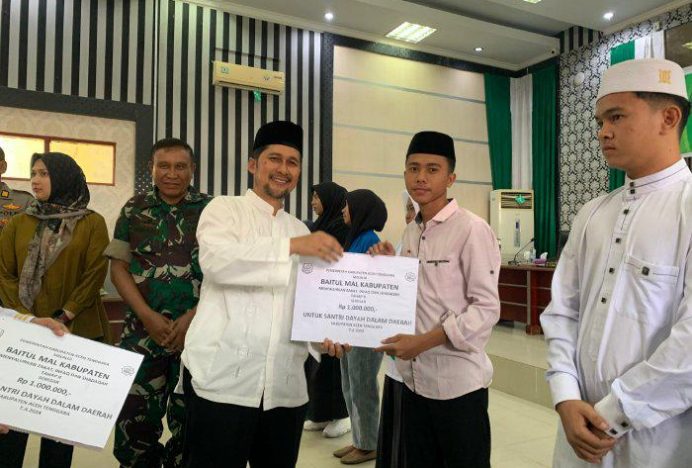 Baitul Mal Agara Salurkan ZIS Tahap II Rp 2,5 M