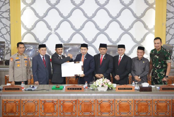 Pemko dan DPRK Banda Aceh Sepakati Raqan Perubahan APBK 2024