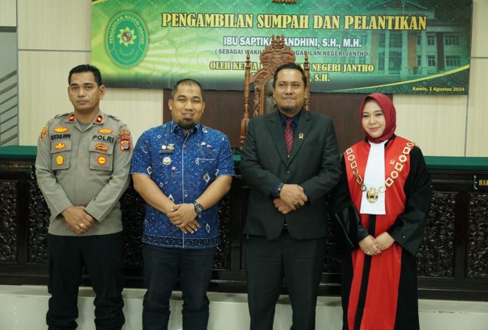 Pj Bupati Aceh Besar Iswanto Ucapkan Selamat Untuk Wakil Ketua PN Jantho yang Baru