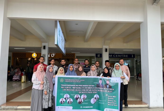Kepala Kantor Kementerian Agama Kabupaten Aceh Besar Lepas Finalis MYRES 2024 di Bandara Sultan Iskandar Muda