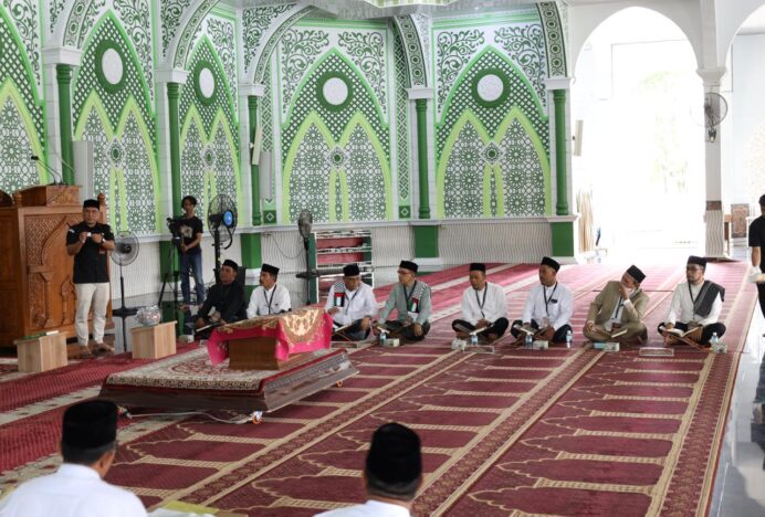 Paslon Bupati dan Wakil Bupati Aceh Besar Jalani tes Uji Baca Al Quran